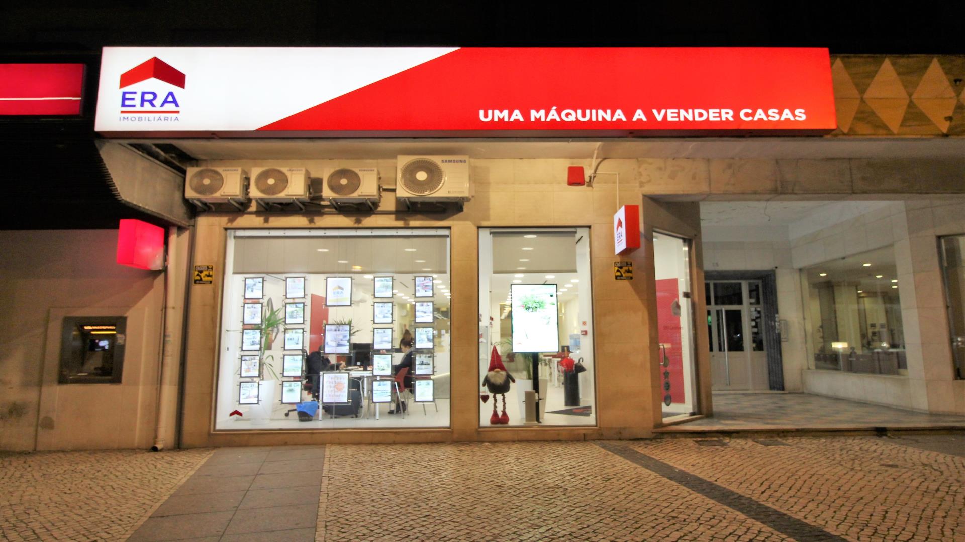 Luis Correia & Pinto Imobiliária, Lda