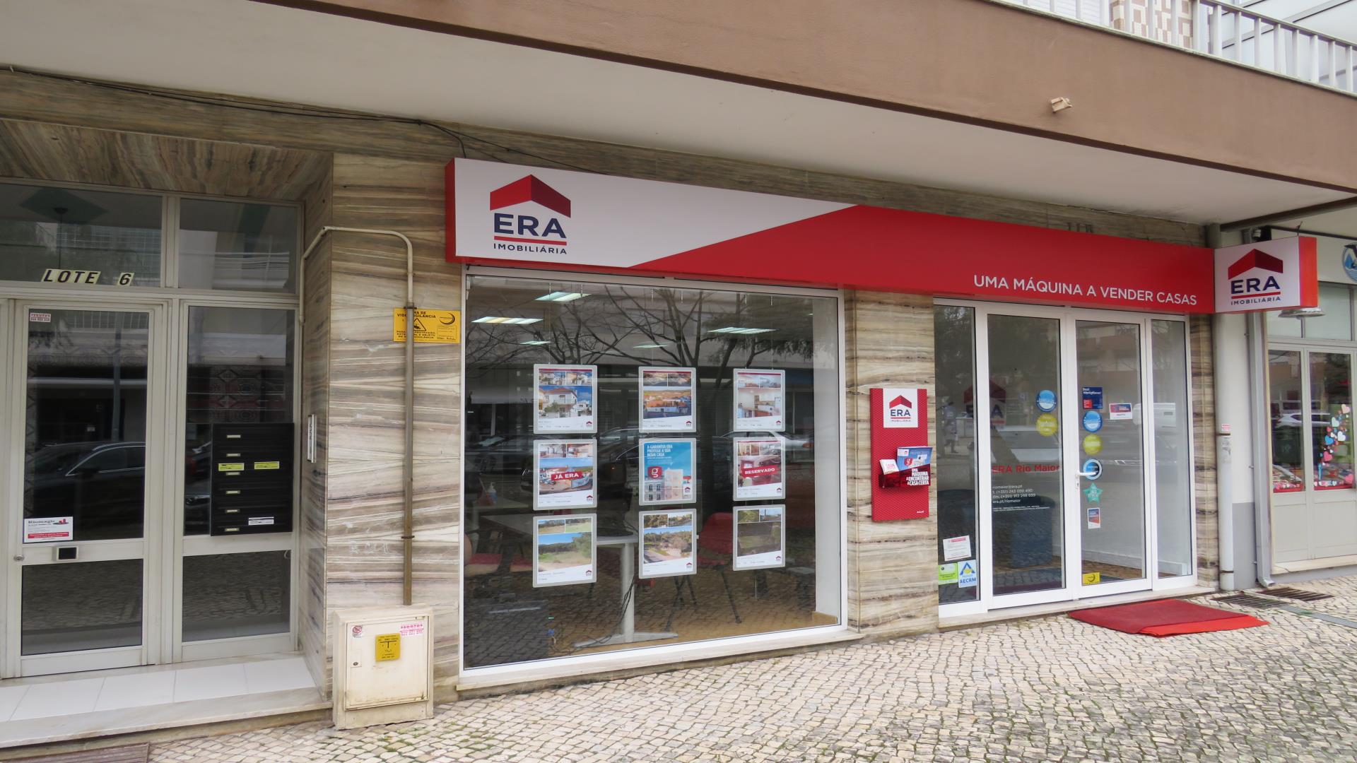 West60 - Med.Imobiliária, Lda